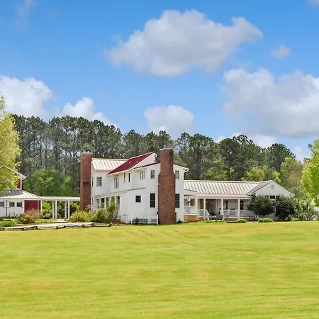 The Farmhouse Inn-2